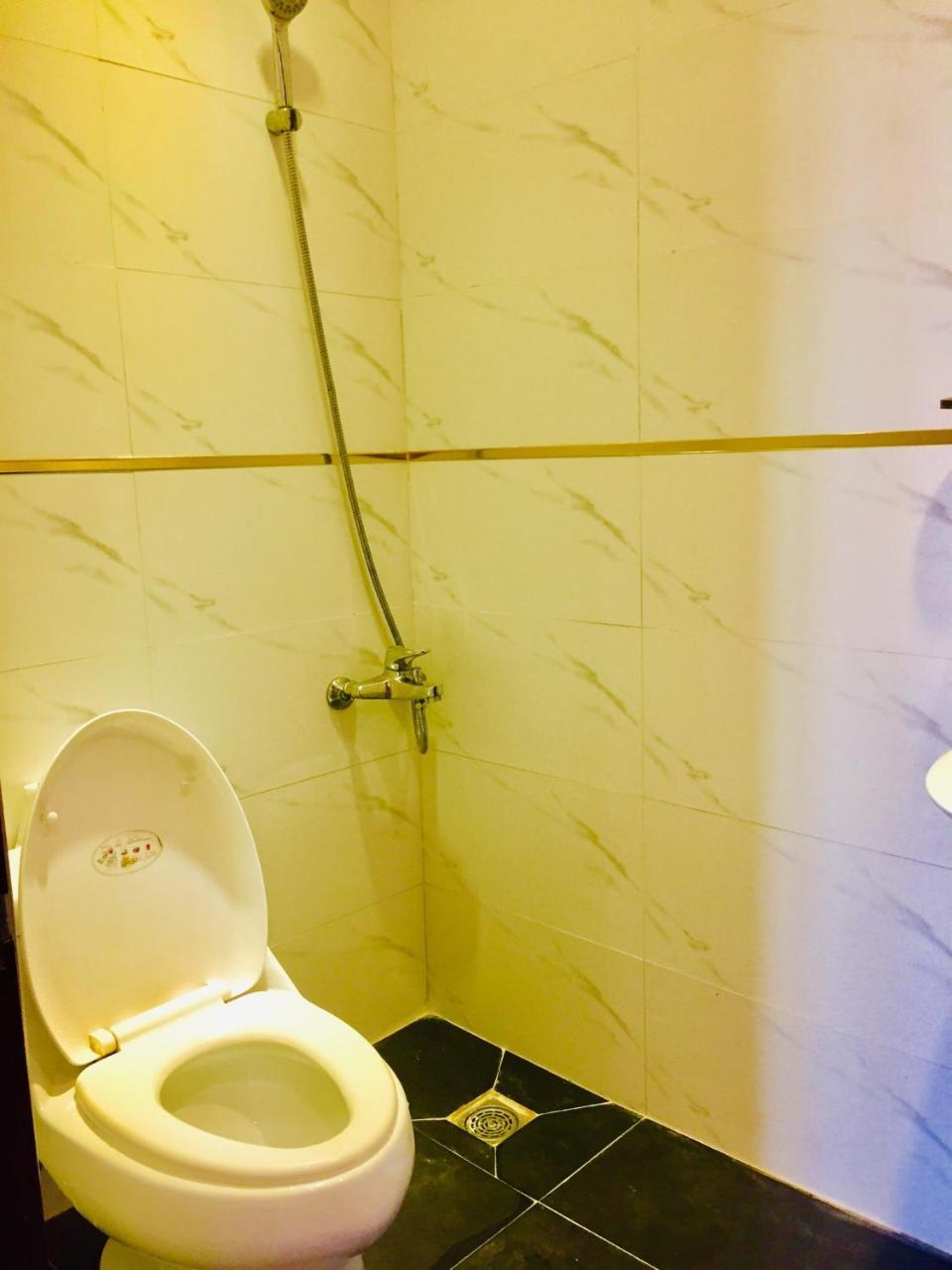 Quynh Anh Hotel مدينة هوشي منه المظهر الخارجي الصورة
